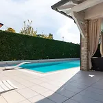 Giuly Villa *